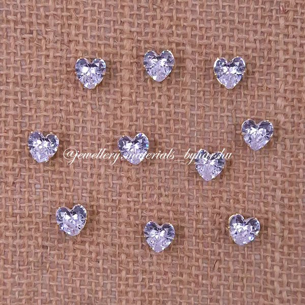 8MM Heart AD Clip Stone White with Gold Base (1 Piece)
