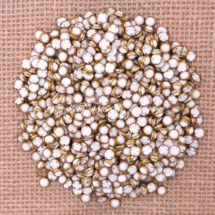 4mm Round Matt Color Kundan - White
