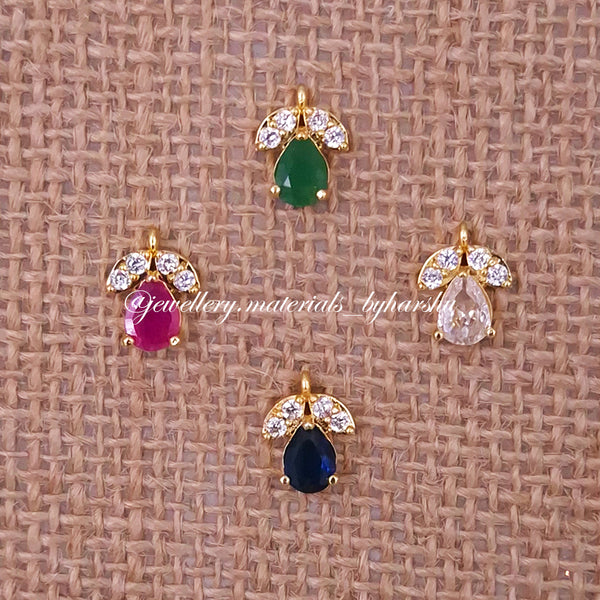 10 x 9MM AD Stone Flower Charms