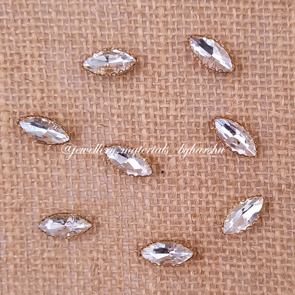 17x8MM Eye Clip Stone - White
