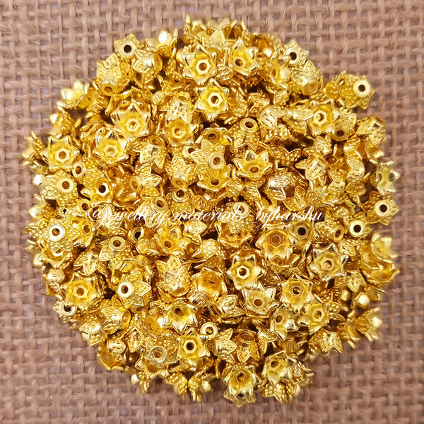 5mm Gold Plastic Flower Caps