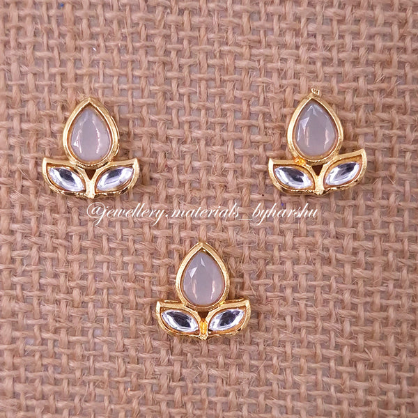 14 x 12MM Grey and White Flower Charms (1 Piece)