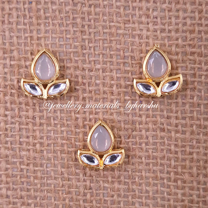 14 x 12MM Grey and White Flower Charms (1 Piece)