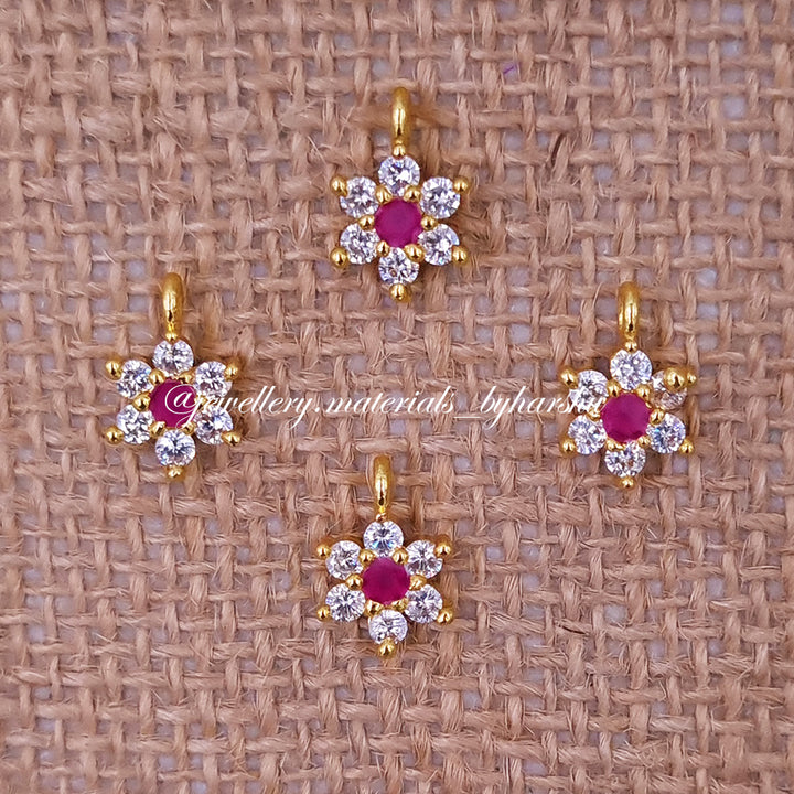 10MM White with Red Flower Charms (1 Piece)