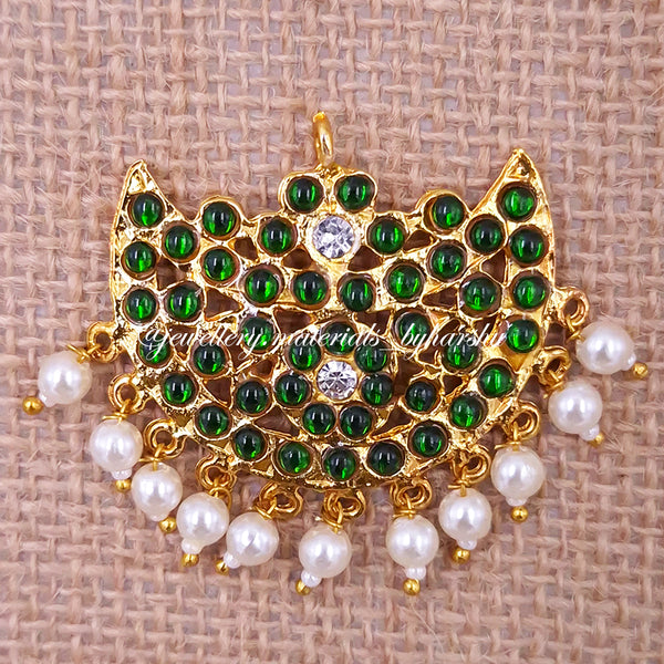 40 x 30MM Kemp Pendant (Green with White)