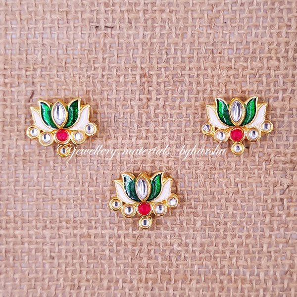 20 x 18MM Dark Green, White and Red Lotus Charms
