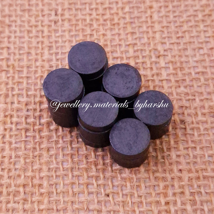 10 x 3MM Round Black Magnet