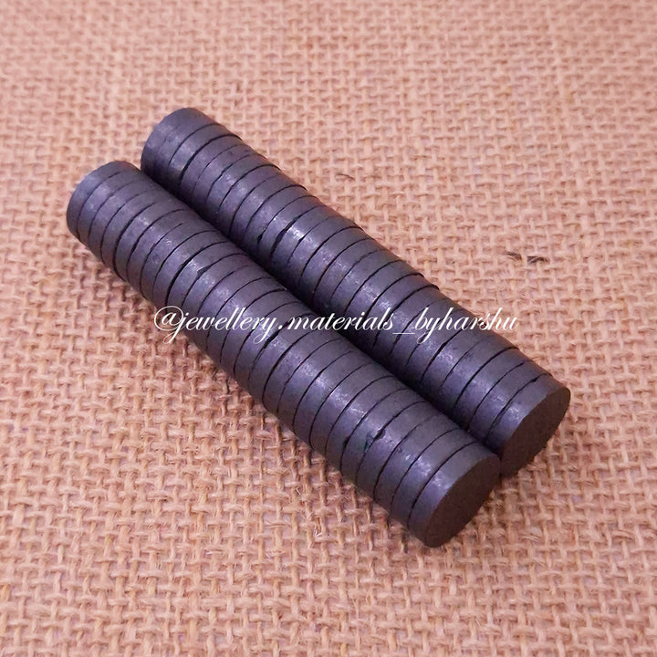 15 x 3MM Round Black Magnet