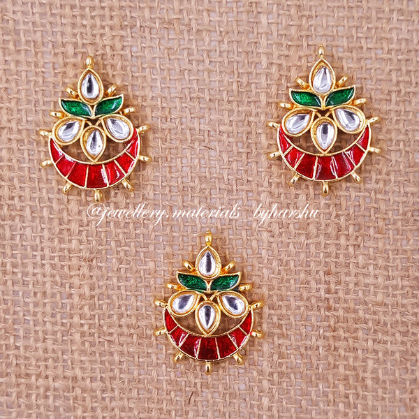 20 x 25 MM Dark Green and Red Charms (1 Piece)