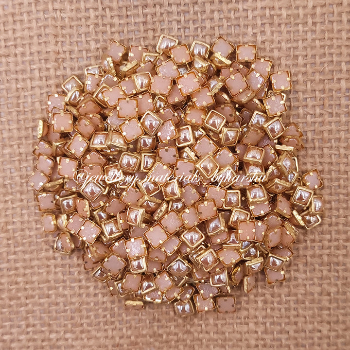 Gold Pearl Kundan Square 4x4