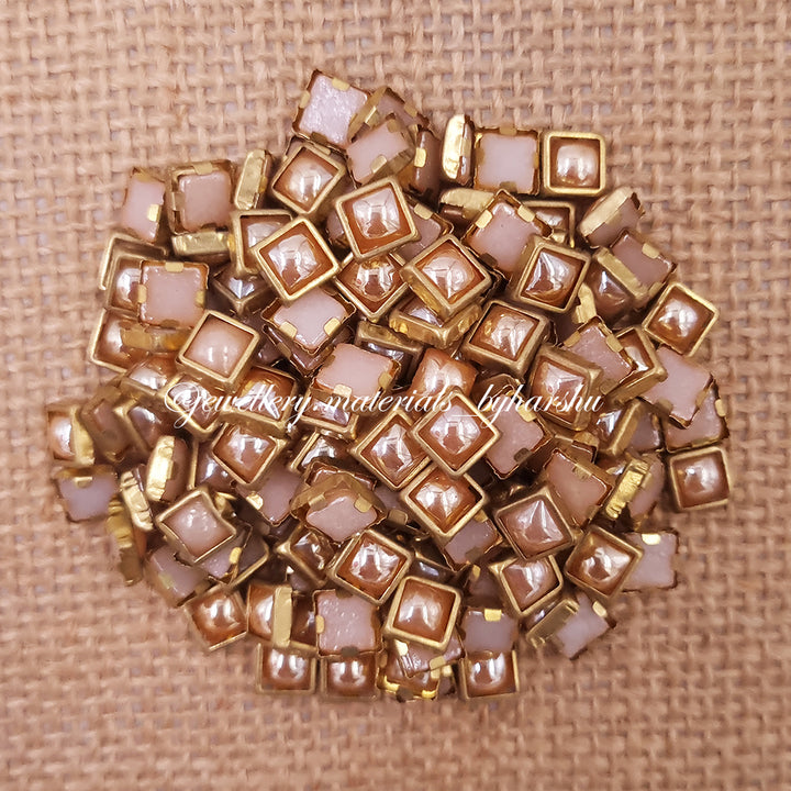 Gold Pearl Kundan Square 6x6