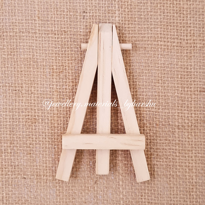 Wooden Easel Stand 4 Inch